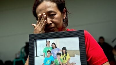 AirAsia QZ8501: Diese Familien entkamen dem Unglücksflug