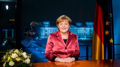 Die Neujahrsansprache 2014: Bundeskanzlerin Angela Merkel im Live-Stream, 31.12.