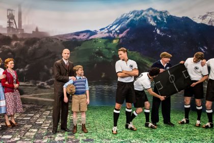“Darum haben wir uns für ‘Das Wunder von Bern’ entschieden”: Stage-Chefin Uschi Neuss über Hamburgs neues Fußball-Musical