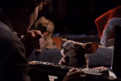 Weihnachten “Gremlins kleine Monster” im Live-Stream, 24.12., Zach Galligan, Phoebe Cates, Corey Feldman