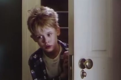 Weihnachten: Macaulay Culkin ist “Kevin – Allein zu Haus” im Live-Stream, 26.12. Komödie, Regie: Chris Columbus