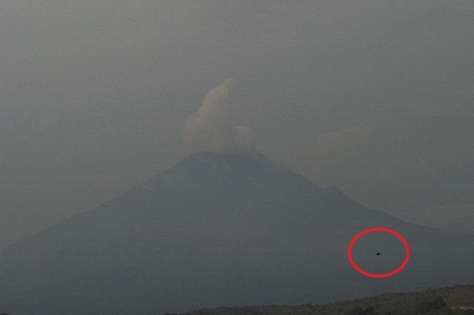 UFO Sightings 2014: Ein weiteres UFO nahe eines mexikanischen Vulkans gesichtet (Video)