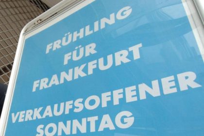 Umfrage: Hälfte der Deutschen für verkaufsoffene Sonntage