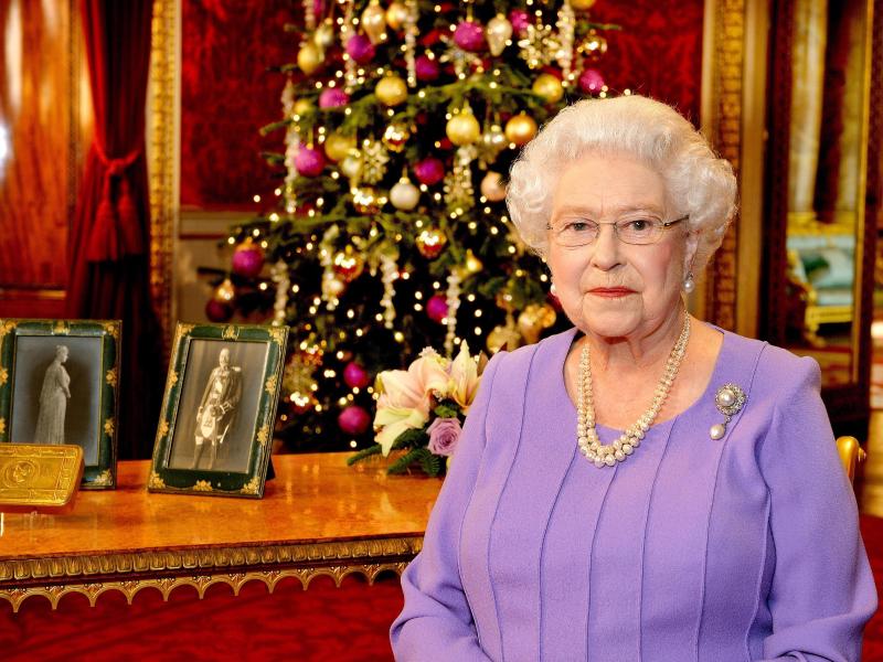 Kate Middleton ließ Baby-George zu Hause: Queen feiert Heiligabend ohne Urenkelchen George