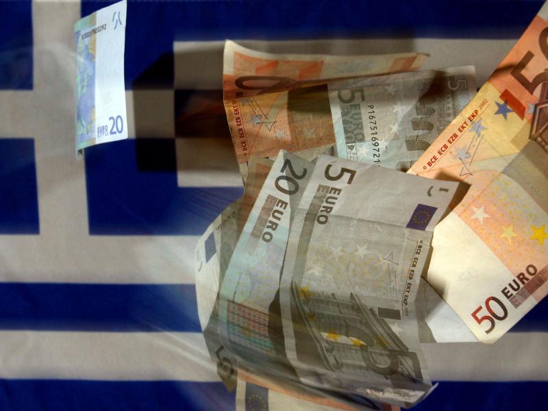 Angst vor politischen und wirtschaftlichen Turbulenzen: Griechen heben 2,5 Milliarden Euro ab
