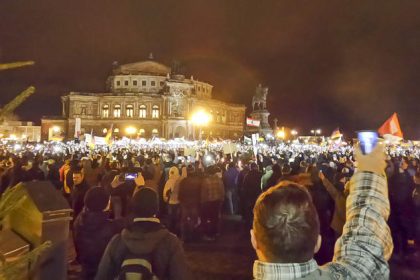 PEGIDA und Medienmanipulation: Warum das Medientheater um Pegida das eigentliche Problem ist
