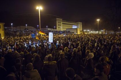 Ausschreitungen in Leipzig – Fotograf verletzt – Pegida Dresden distanziert sich von Legida