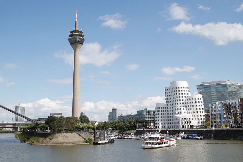 In Düsseldorf gehen die Lichter aus – gegen Demo von „Dügida“