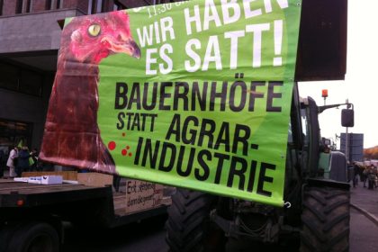 TTIP-Demo Berlin heute im Live-Ticker beendet: Das war der Zug mit 80 Treckern zum Kanzleramt (BILDERGALERIE)