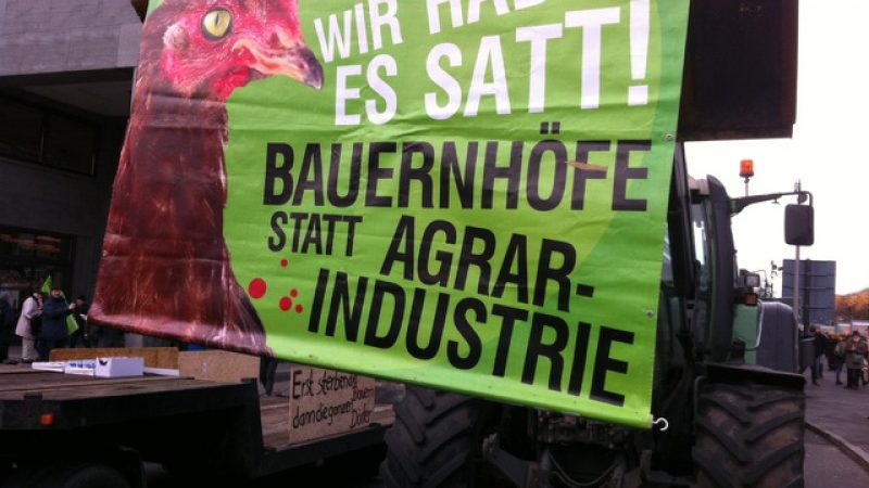 TTIP-Demo Berlin heute im Live-Ticker beendet: Das war der Zug mit 80 Treckern zum Kanzleramt (BILDERGALERIE)
