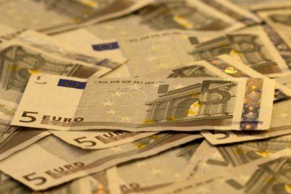 Mindestlohn: Nahles kündigt Überprüfung bis zum Sommer an