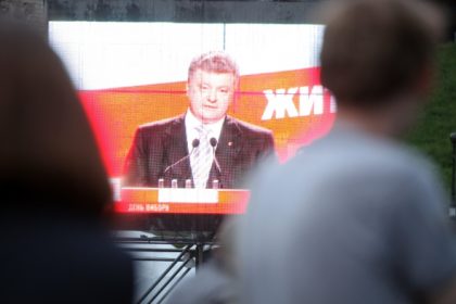 Poroschenko drängt Nato-Staaten zu Waffenlieferungen