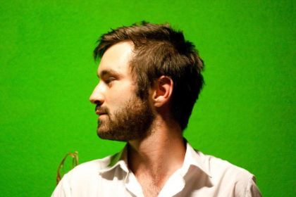 Livestream: Til Schweiger stellt Tom Rosenthal vor