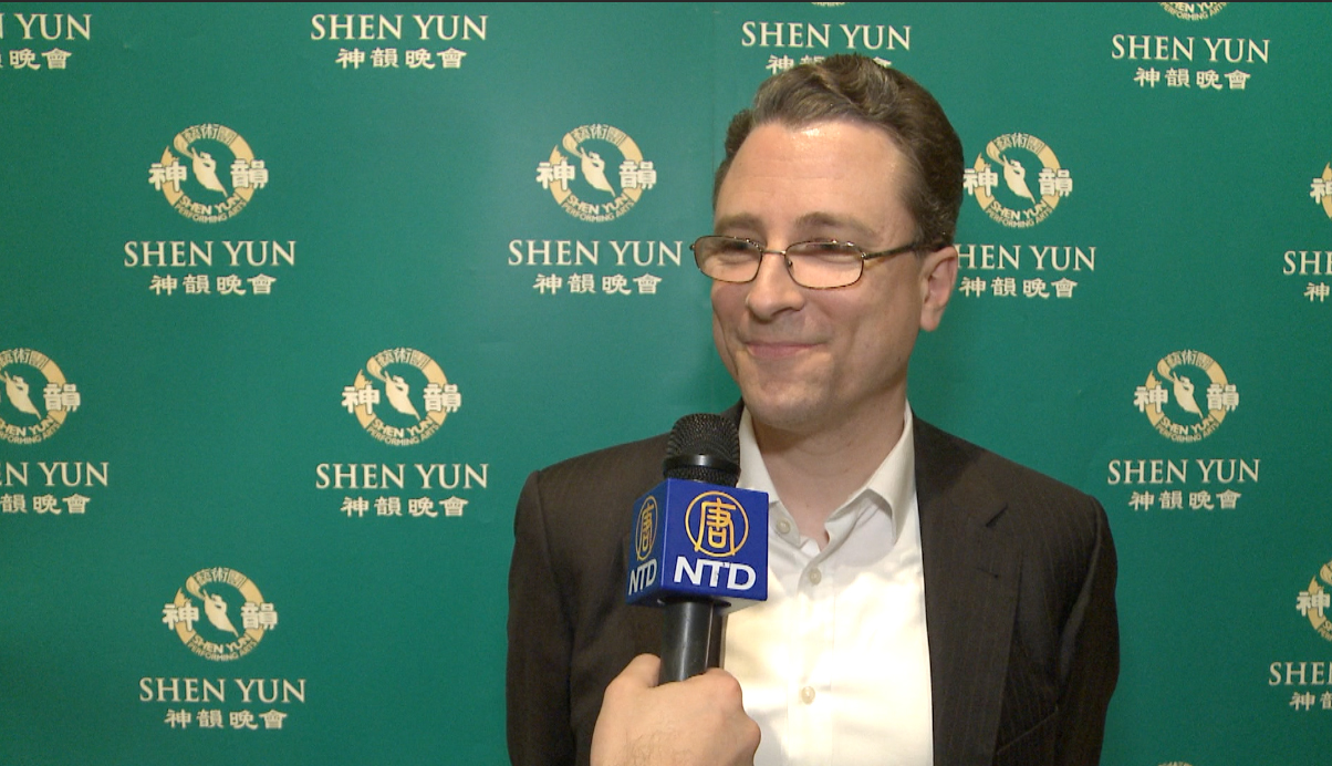 Ingenieur über SHEN YUN: „Da liegt ein Geheimnis in der Fusion westlicher und östlicher Musik“