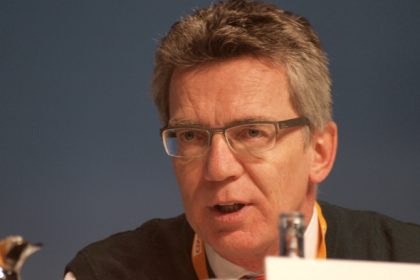 De Maizière warnt nach Terror-Anschlägen vor Urlaub in Krisengebieten