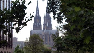 Neuer Dompropst für QR-Codes im Kölner Dom