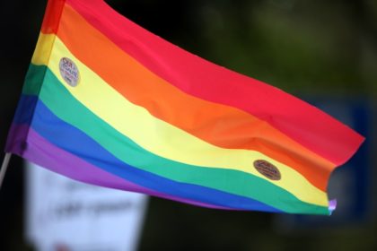 Urteil: Ausschluss Homosexueller von Blutspende kann rechtens sein