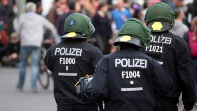 Maikrawalle: Gewerkschaft warnt vor Überlastung der Polizisten