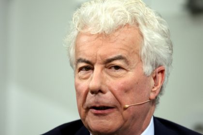 Ken Follett glaubt nicht an Gott