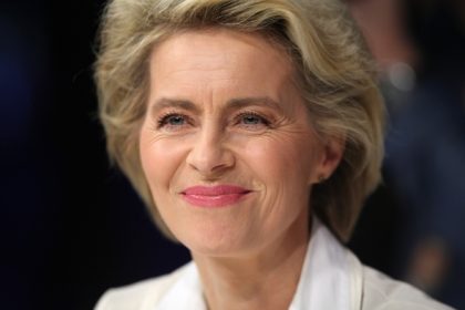Von der Leyen beruft Nachtwei und Königshaus in G36-Kommission