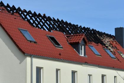 Staatsschutz ermittelt nach Brand im Flüchtlingsheim