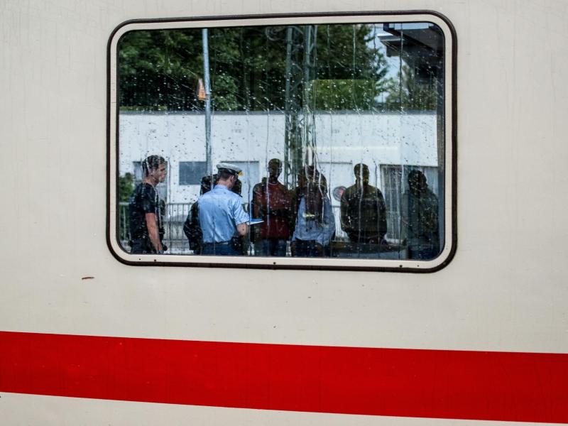 Bayern fordert: Bundestag soll Obergrenze für Flüchtlinge beschließen