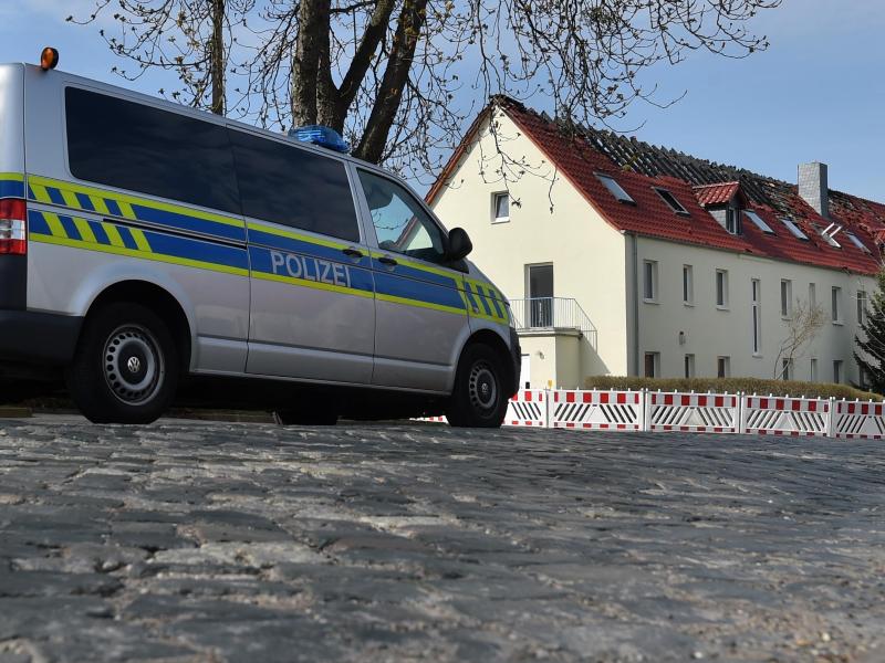 Ermittlungen nach Brandanschlag: Polizei befragt Tröglitzer