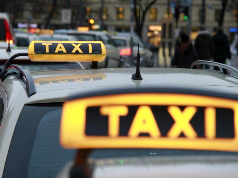 Uber-Beschwerde: EU-Kommission schaut sich deutschen Taxi-Markt an