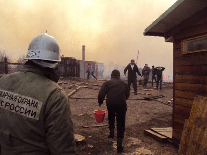 Waldbrände vernichten mehr als 1200 Häuser in Sibirien