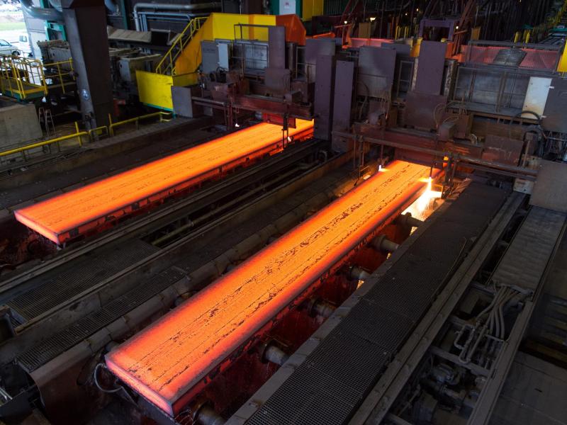 Deutsche Stahlproduktion dreht ins Minus