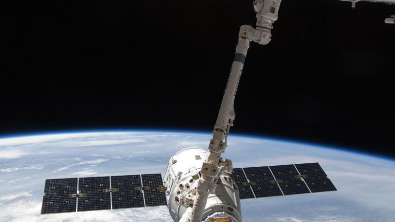 ISS-Astronauten bekommen Espresso-Maschine geliefert