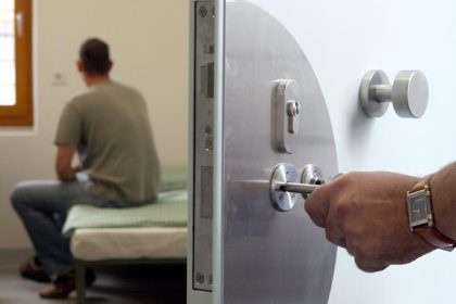 Zahl inhaftierter Ausländer auf 16.267 gestiegen – Zahl deutscher Häftlinge deutlich gesunken