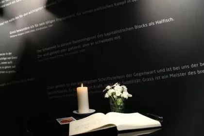 Offizielles Kondolenzbuch für verstorbenen Papst liegt ab Freitag in Berlin aus