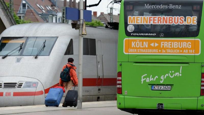 Bahnchef Grube fordert Maut für Fernbusse