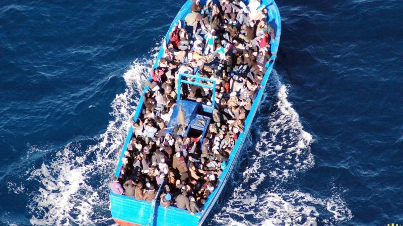1400 Flüchtlinge vor Libyens Küste gerettet – Kapitän kommt vor Gericht