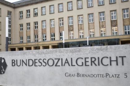 Bundessozialgericht fordert finanziellen Druck für Ungeimpfte