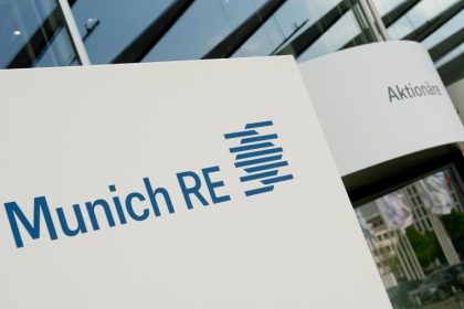 Munich Re hält trotz Sturms und Germanwings-Absturzes an Zielen fest