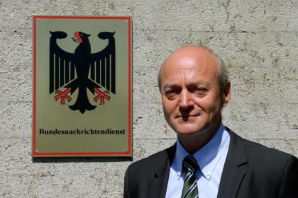Ex-Geheimdienstchef Schindler: “Wir brauchen mehr Mut beim Kampf gegen die Bedrohungen unseres Landes”