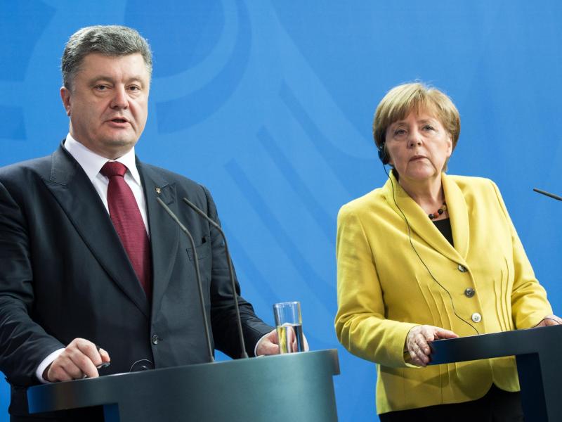 Donbass-Friedensplan: Merkel und Poroschenko fordern Umsetzung