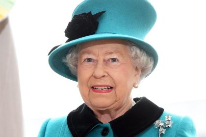Die Queen und Prinz Charles spenden für Nepal