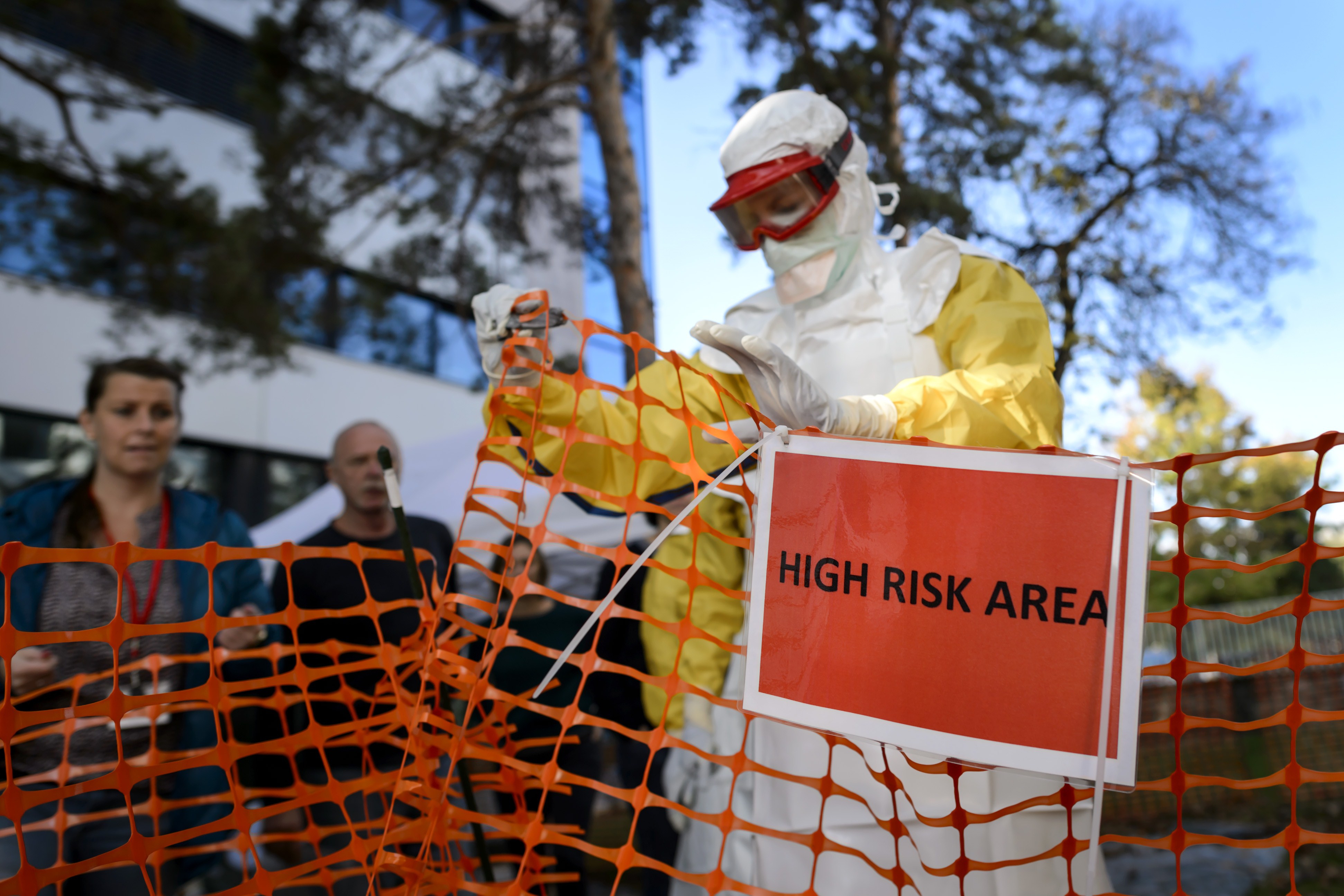 Experten: „WHO hat bei Ebola kläglich versagt“
