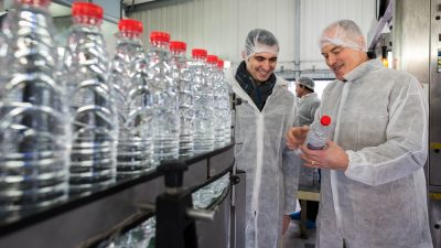 Nur wenige Mineralwasser haben das Prädikat „einwandfrei“