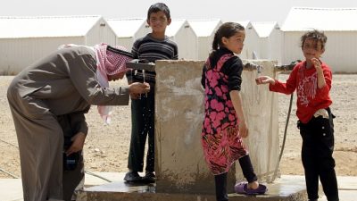 Handel mit Sexsklaven in Syrien: Arabische Scheichs kaufen Flüchtlings-Kinder