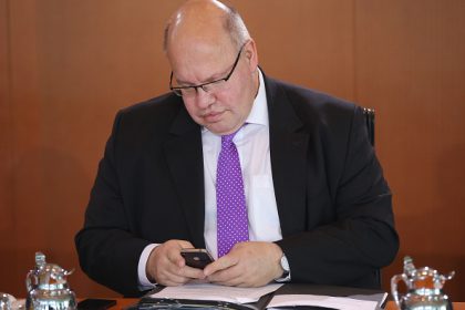 Wird breite Kritik an Plänen der EU zur Beibehaltung der Roaming-Gebühren etwas nützen?