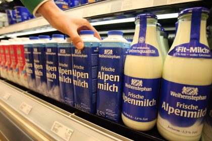 Bund zieht sich von Kennzeichnungspflicht für Produkte aus Gen-Futter-Tierhaltung zurück
