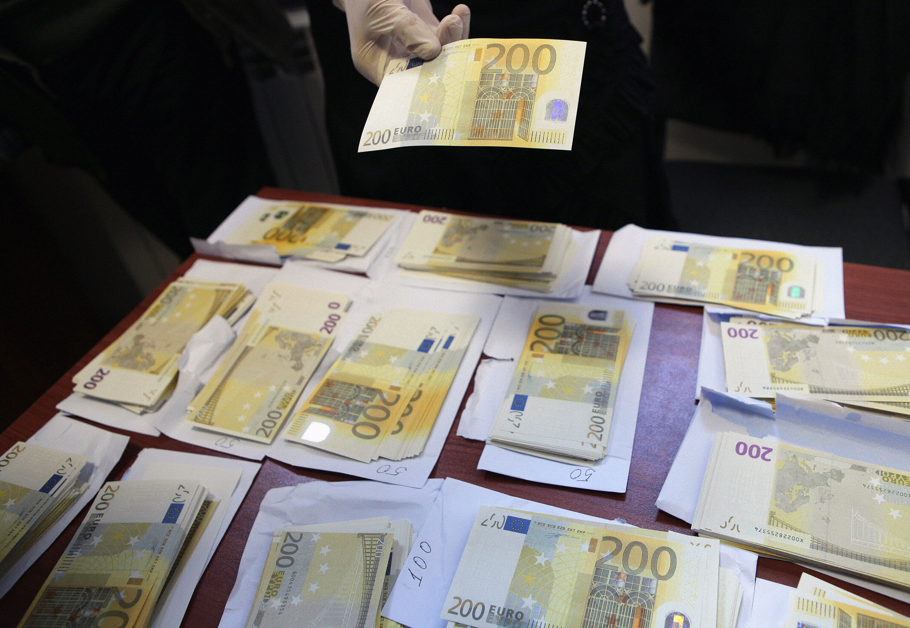 Italienische Mafia-Geldfälscher-Bande zerschlagen – Festnahmen auch in Frankreich und Belgien