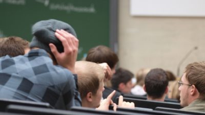 Wirtschaft wehrt sich gegen Vorwürfe von „Hochschulwatch“