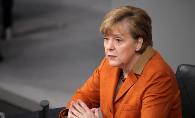Julie Zeh kritisiert Merkels Passivität im Spionage-Skandal