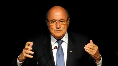 Uefa-Präsident Platini: Blatter lehnt Rücktritt ab