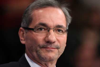 Lokführer-Streik: Bahn-Chef schlägt Platzeck als Vermittler vor